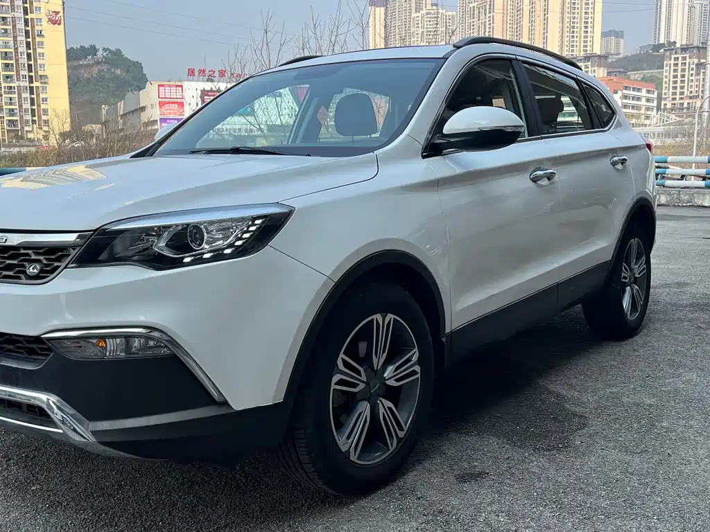 Feida Automobile Leopaard CS10 2015 2.0T Manual Excellence Edition 2016 - thumbnail 2