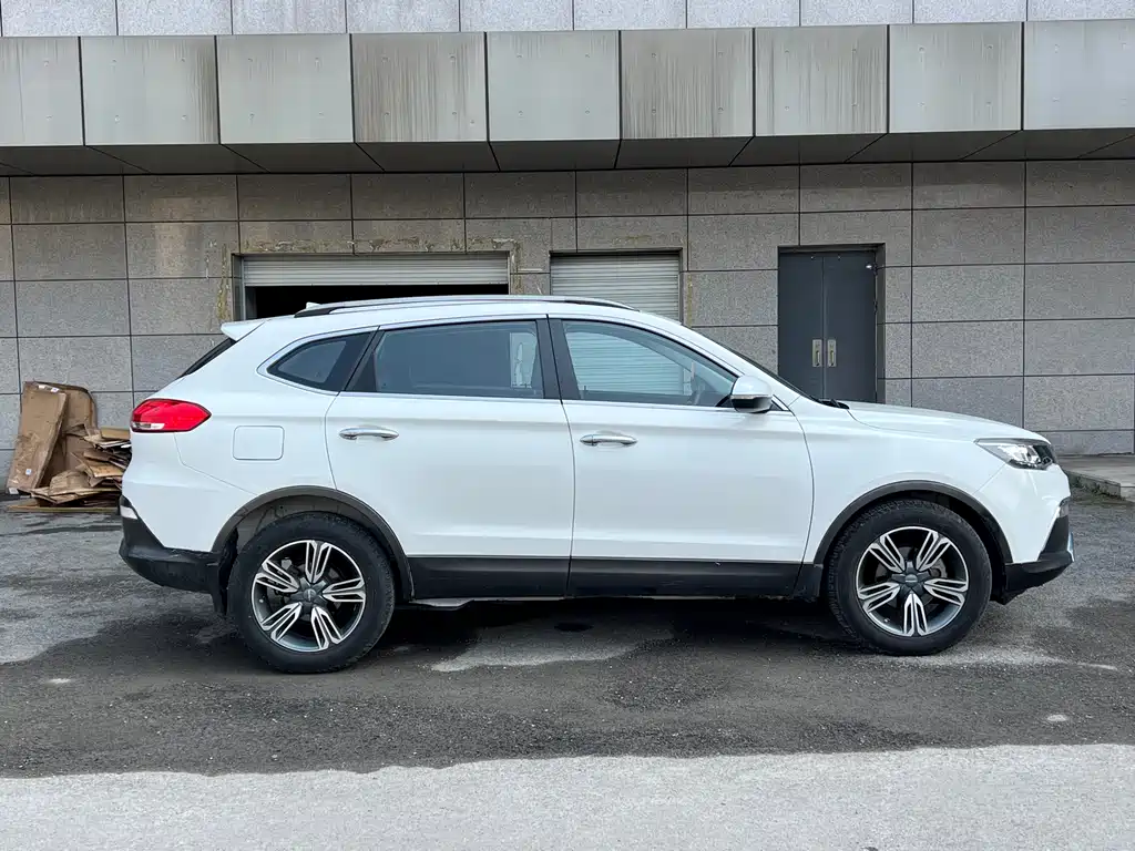 Feida Automobile Leopaard CS10 2015 2.0T Manual Excellence Edition 2016 - thumbnail 5