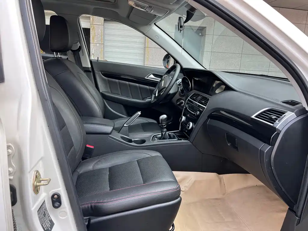 Feida Automobile Leopaard CS10 2015 2.0T Manual Excellence Edition 2016 - thumbnail 23