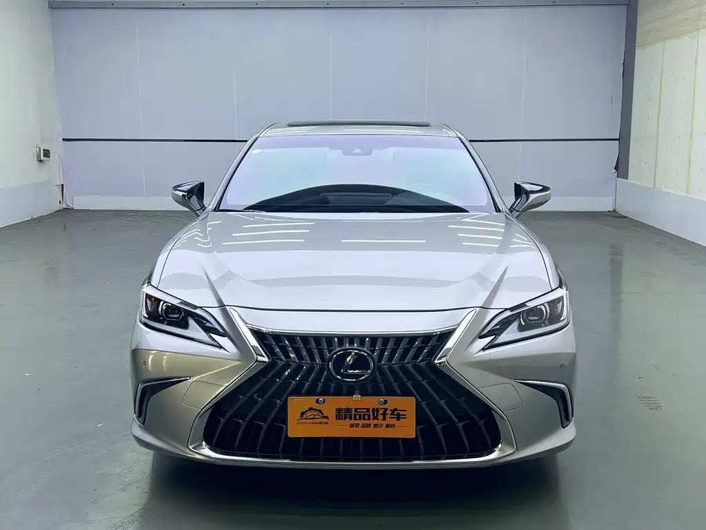 Lexus Lexus ES 2022 300h Excellence Edition 2023 - thumbnail 2