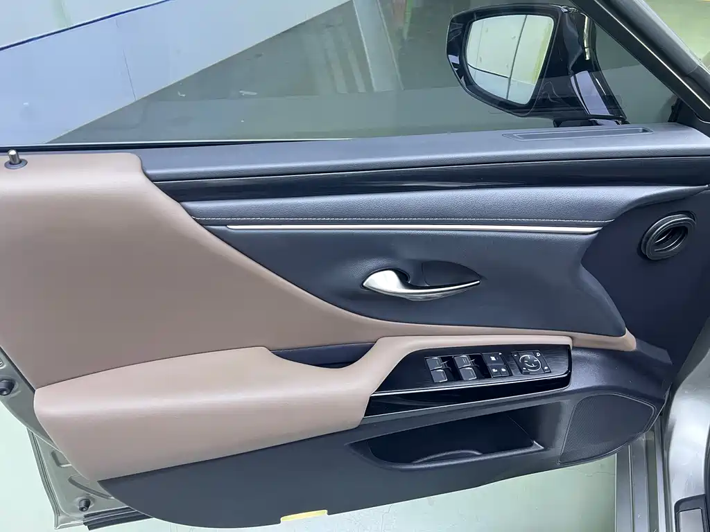 Lexus Lexus ES 2022 300h Excellence Edition 2023 - thumbnail 5