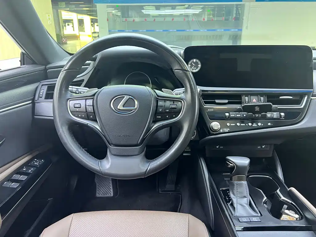 Lexus Lexus ES 2022 300h Excellence Edition 2023 - thumbnail 8