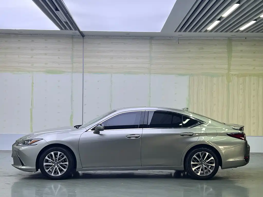 Lexus Lexus ES 2022 300h Excellence Edition 2023 - thumbnail 11