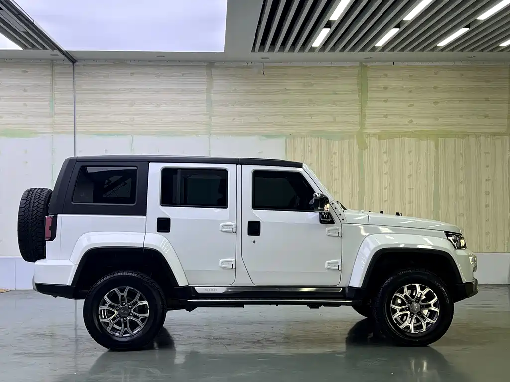 Beijing Off-Road Beijing Off-road BJ40 2024 2.0T Urban Hunter Glory Edition 2024 - thumbnail 9