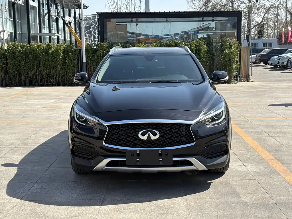 Infiniti Infiniti QX30 2017 1.6T FWD Fashion Edition 2017 - thumbnail 2