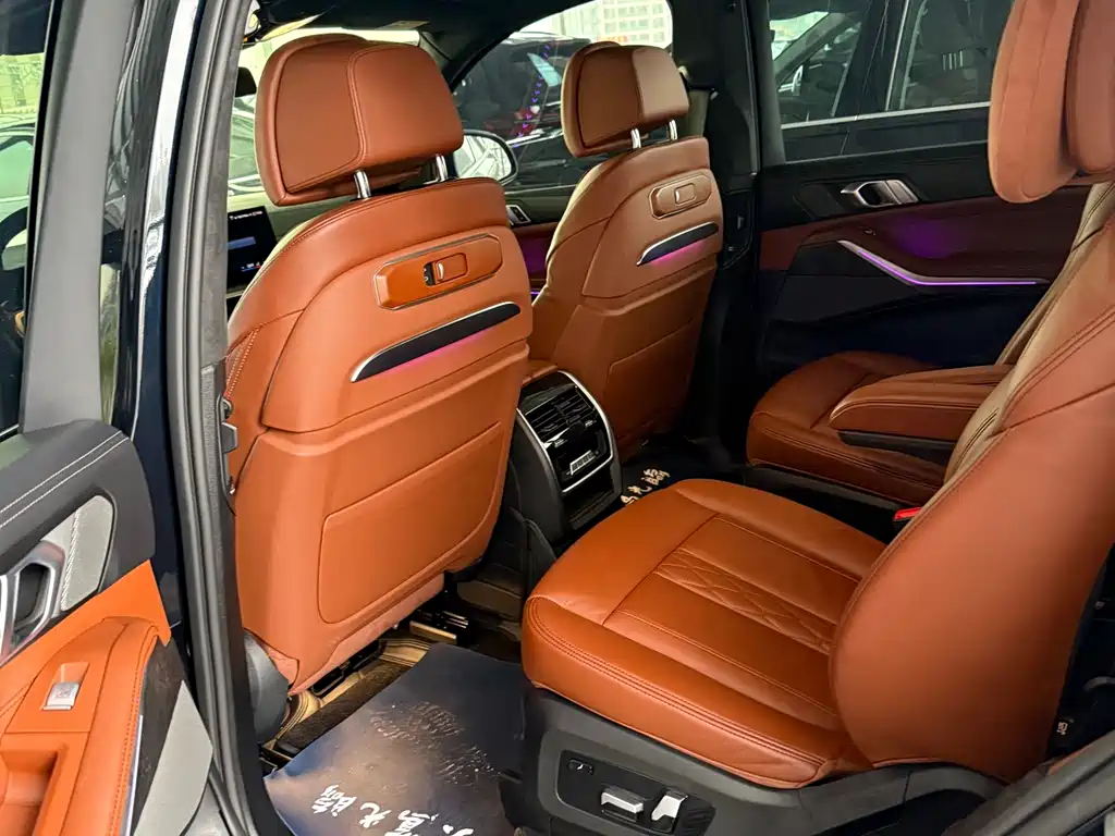 BMW BMW X7 2023 xDrive40i M Sport Package Premium Plus 2024 - thumbnail 4