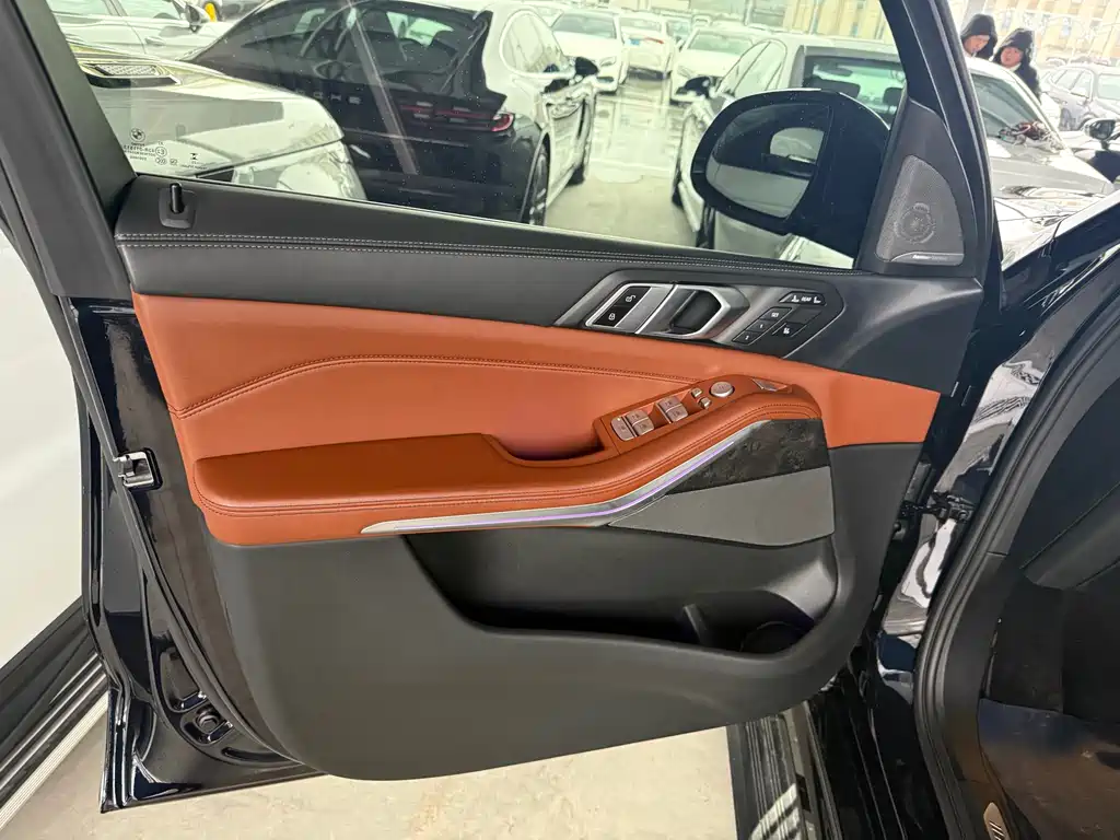 BMW BMW X7 2023 xDrive40i M Sport Package Premium Plus 2024 - thumbnail 7