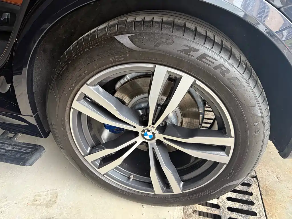 BMW BMW X7 2023 xDrive40i M Sport Package Premium Plus 2024 - thumbnail 9