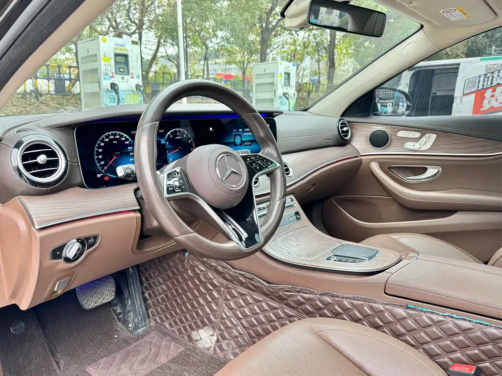 Mercedes-Benz Mercedes-Benz E-Class 2021 E 300 L Sport Fashion Edition 2020 - thumbnail 4