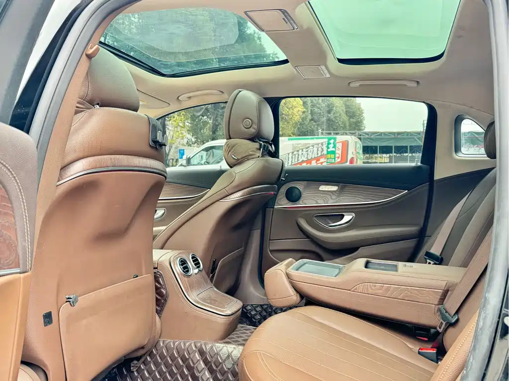 Mercedes-Benz Mercedes-Benz E-Class 2021 E 300 L Sport Fashion Edition 2020 - thumbnail 5