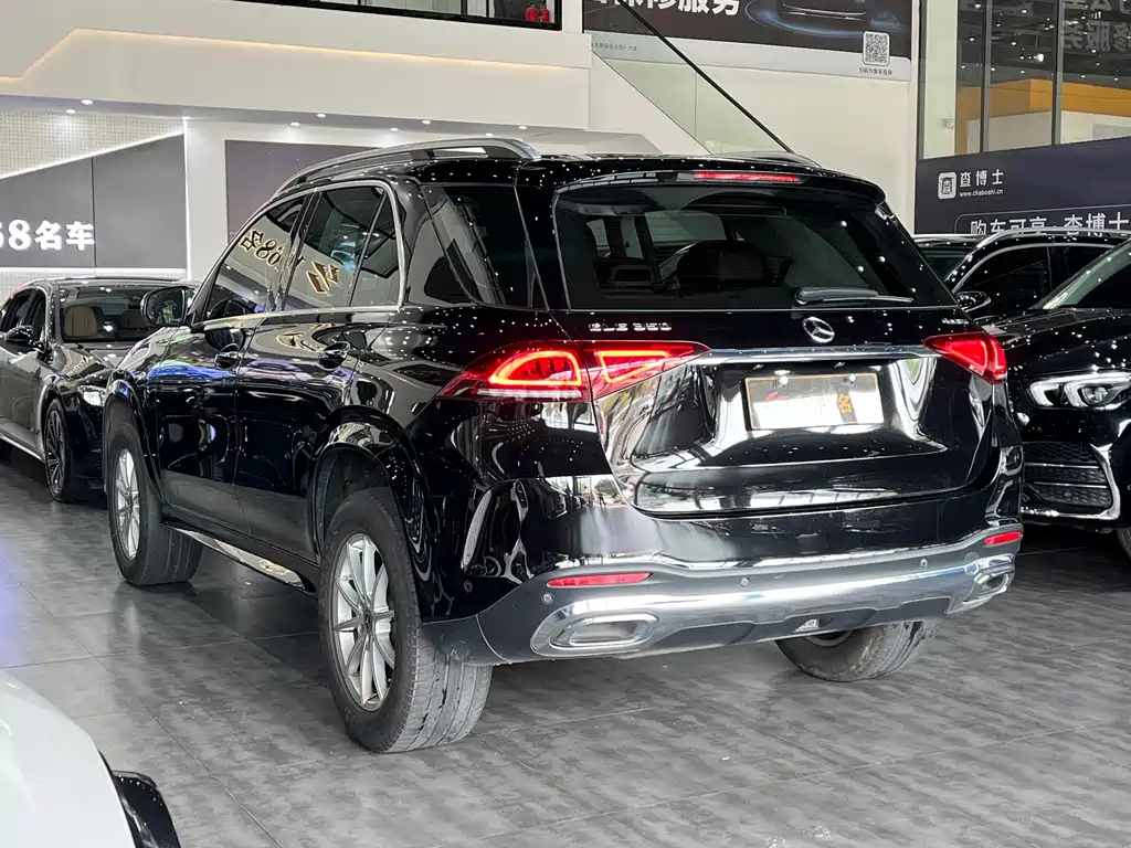 Mercedes-Benz Mercedes-Benz GLE 2021 GLE 350 4MATIC Fashion Edition 2021 - thumbnail 4