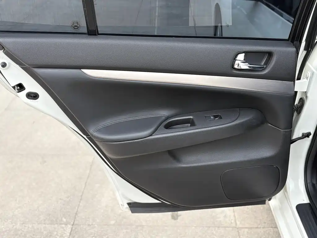 Infiniti Infiniti G Series 2013 G25 Sedan Luxury Sport Edition 2012 - thumbnail 11