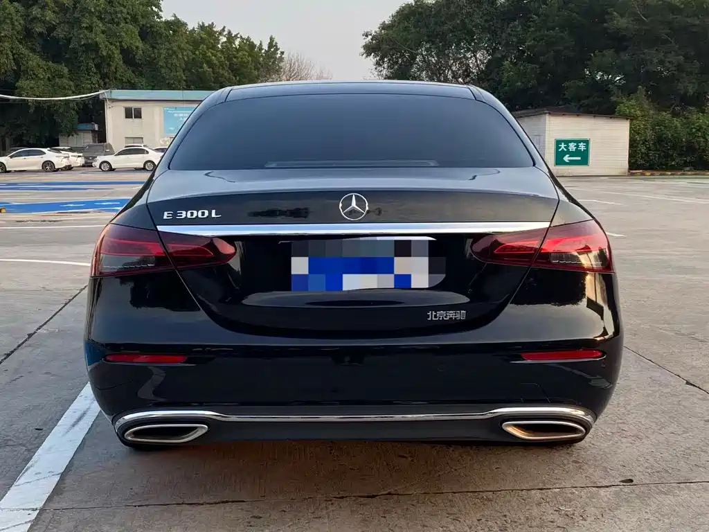 Mercedes-Benz Mercedes-Benz E-Class 2023 Facelift E 300 L Luxury 2023 - thumbnail 4