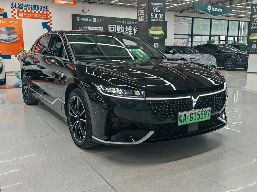 Lantu Automobile Lantu Zhui Guang 2024 PHEV AWD Ultra Long Range Flagship Edition 2023 - thumbnail 3