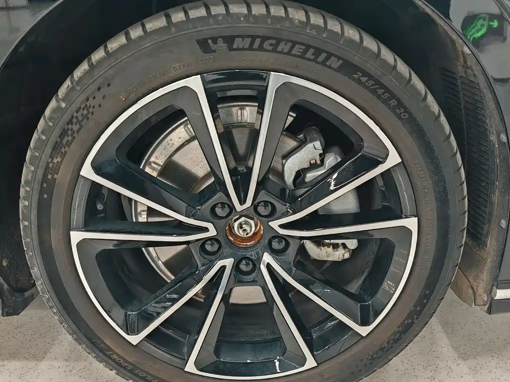 Lantu Automobile Lantu Zhui Guang 2024 PHEV AWD Ultra Long Range Flagship Edition 2023 - thumbnail 20