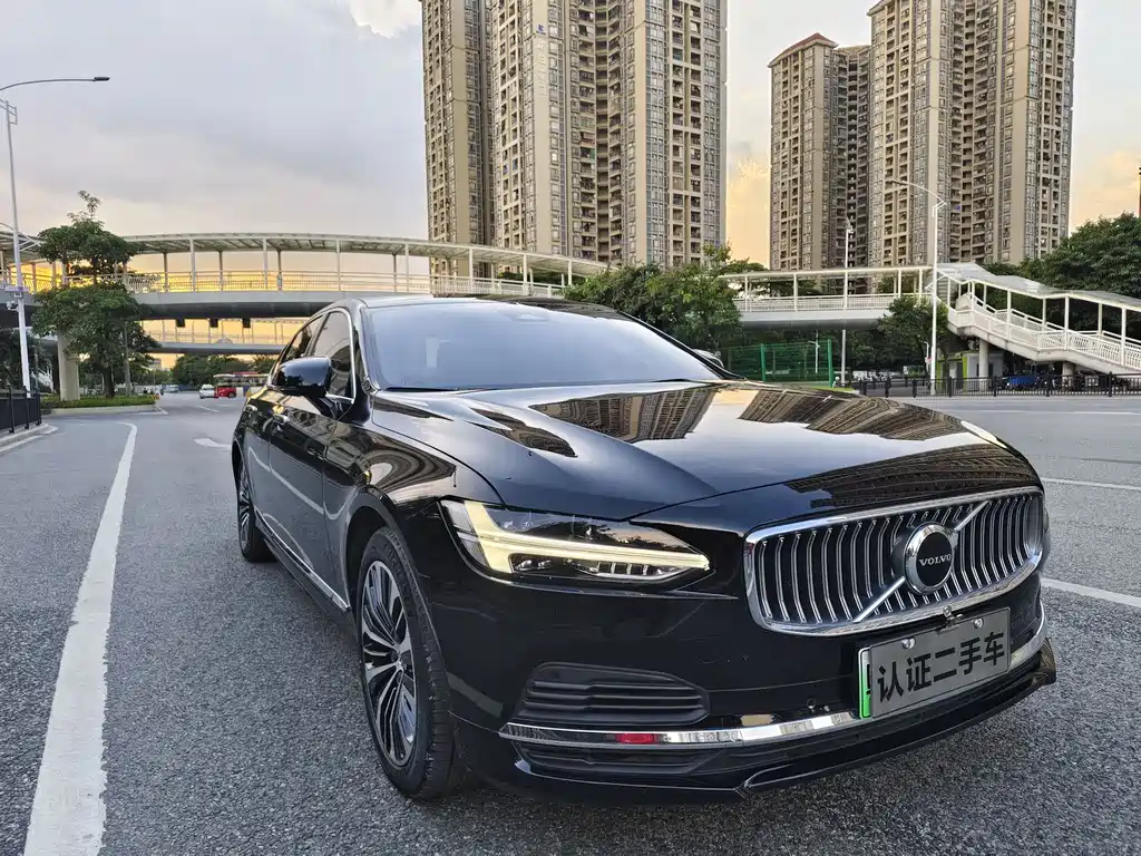 Volvo Volvo S90 Plug-in Hybrid 2023 T8 Plug-in Hybrid AWD Long Range Comfort Luxury Edition 2023 - thumbnail 3
