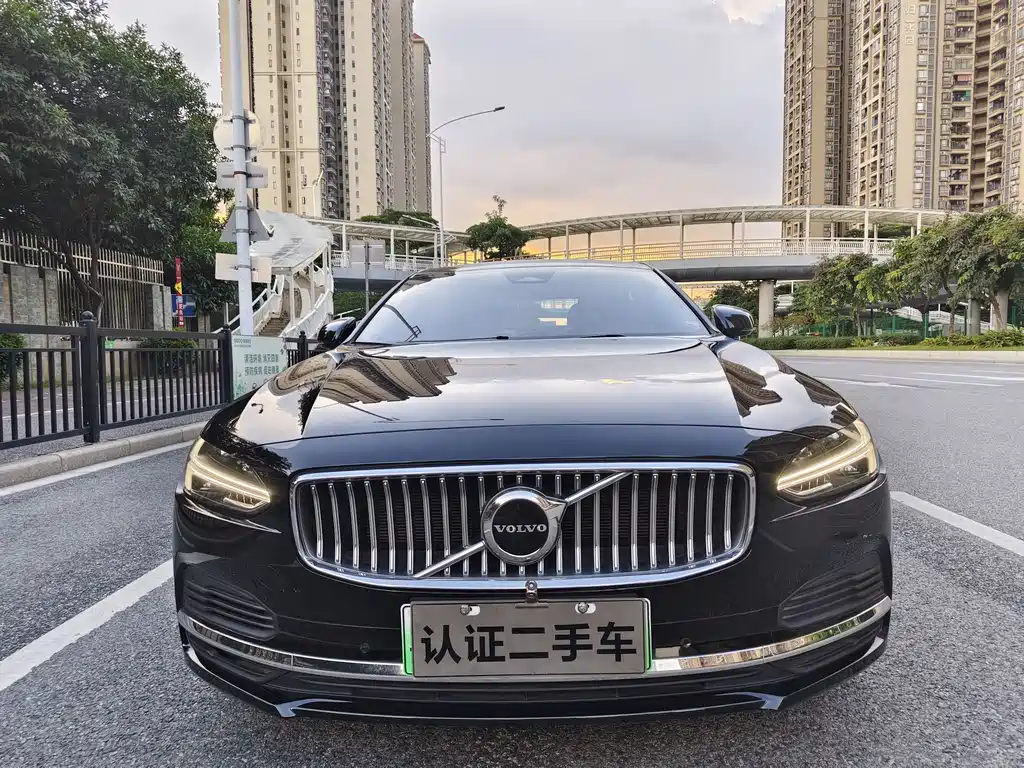 Volvo Volvo S90 Plug-in Hybrid 2023 T8 Plug-in Hybrid AWD Long Range Comfort Luxury Edition 2023 - thumbnail 5