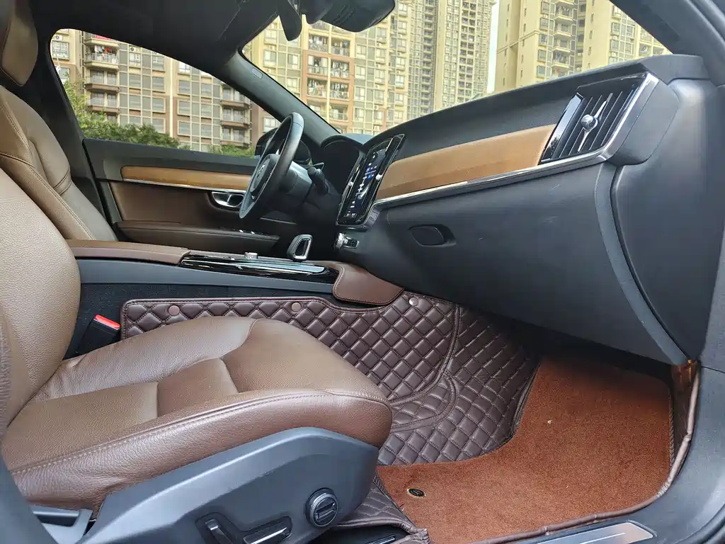 Volvo Volvo S90 Plug-in Hybrid 2023 T8 Plug-in Hybrid AWD Long Range Comfort Luxury Edition 2023 - thumbnail 10