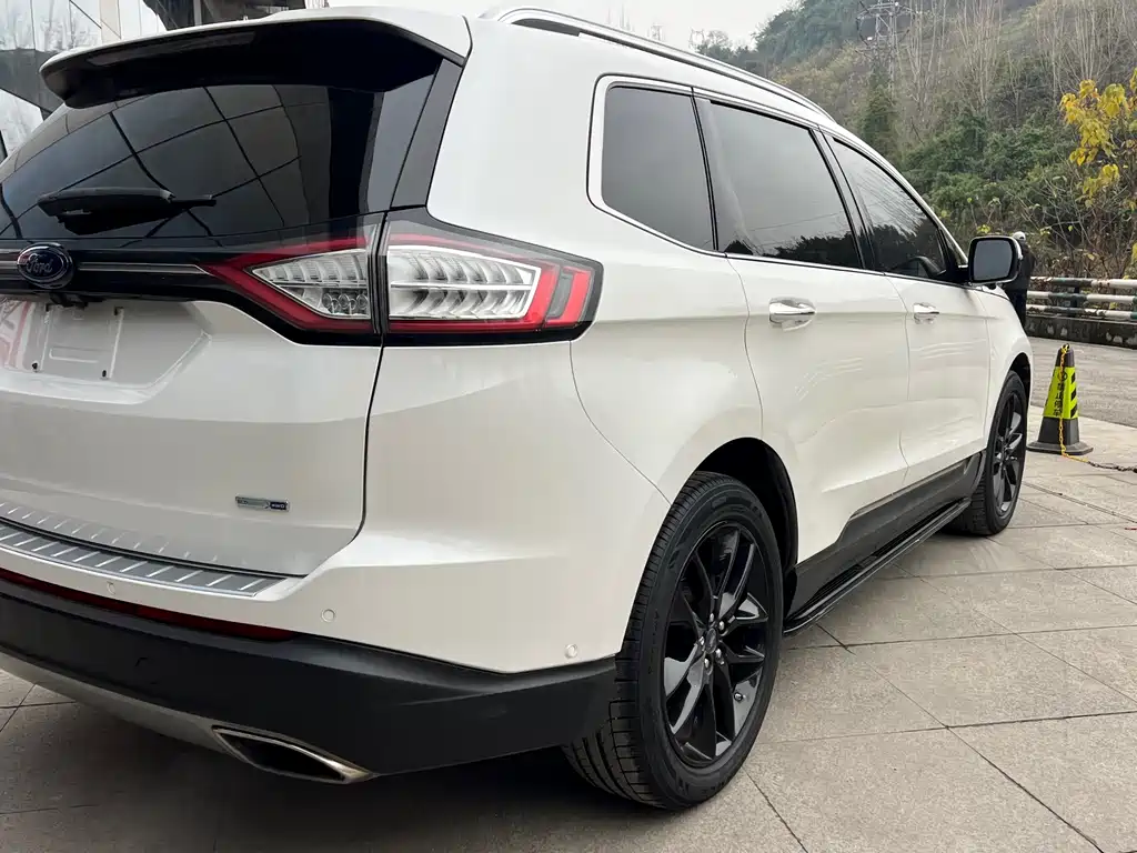 Ford Ford Edge 2016 EcoBoost 245 AWD SEL 7-seater 2017 - thumbnail 7