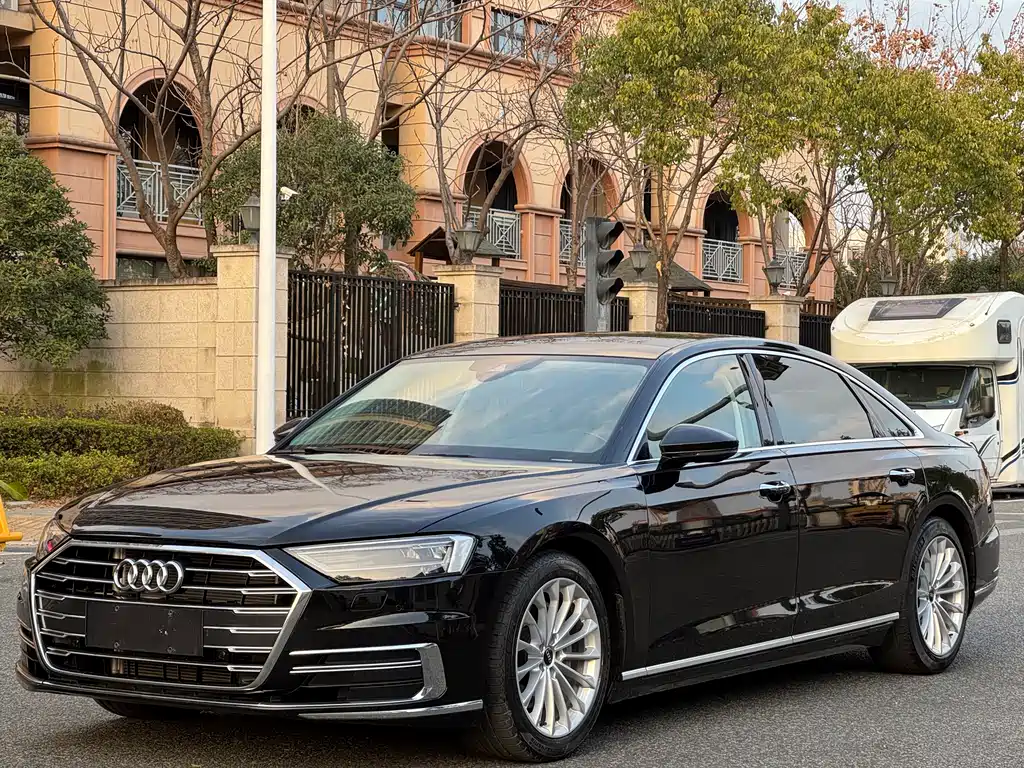 Audi Audi A8 2022 A8L 50 TFSI quattro Comfort Edition 2022 - thumbnail 3
