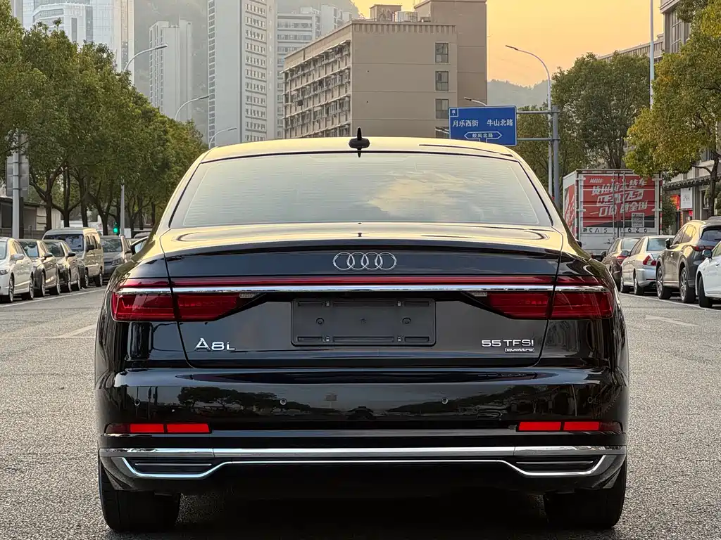 Audi Audi A8 2022 A8L 50 TFSI quattro Comfort Edition 2022 - thumbnail 5