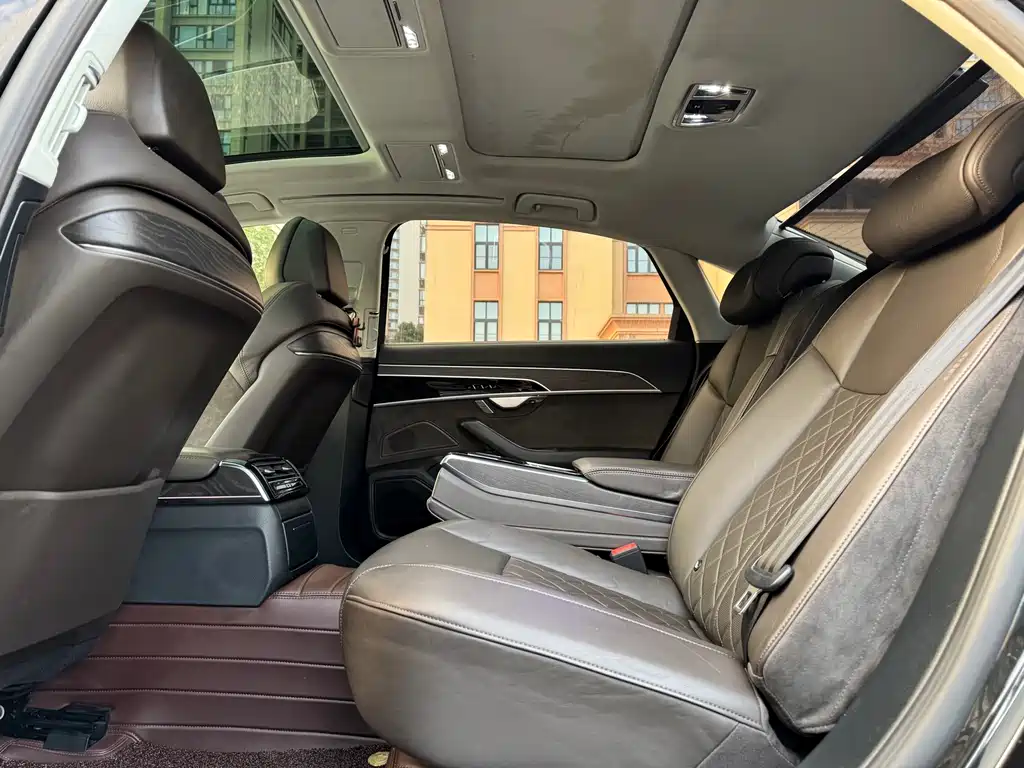 Audi Audi A8 2022 A8L 50 TFSI quattro Comfort Edition 2022 - thumbnail 10