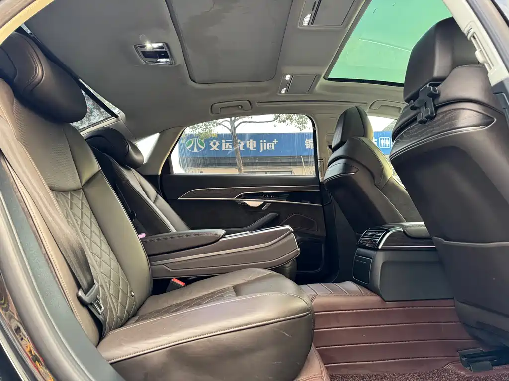 Audi Audi A8 2022 A8L 50 TFSI quattro Comfort Edition 2022 - thumbnail 12