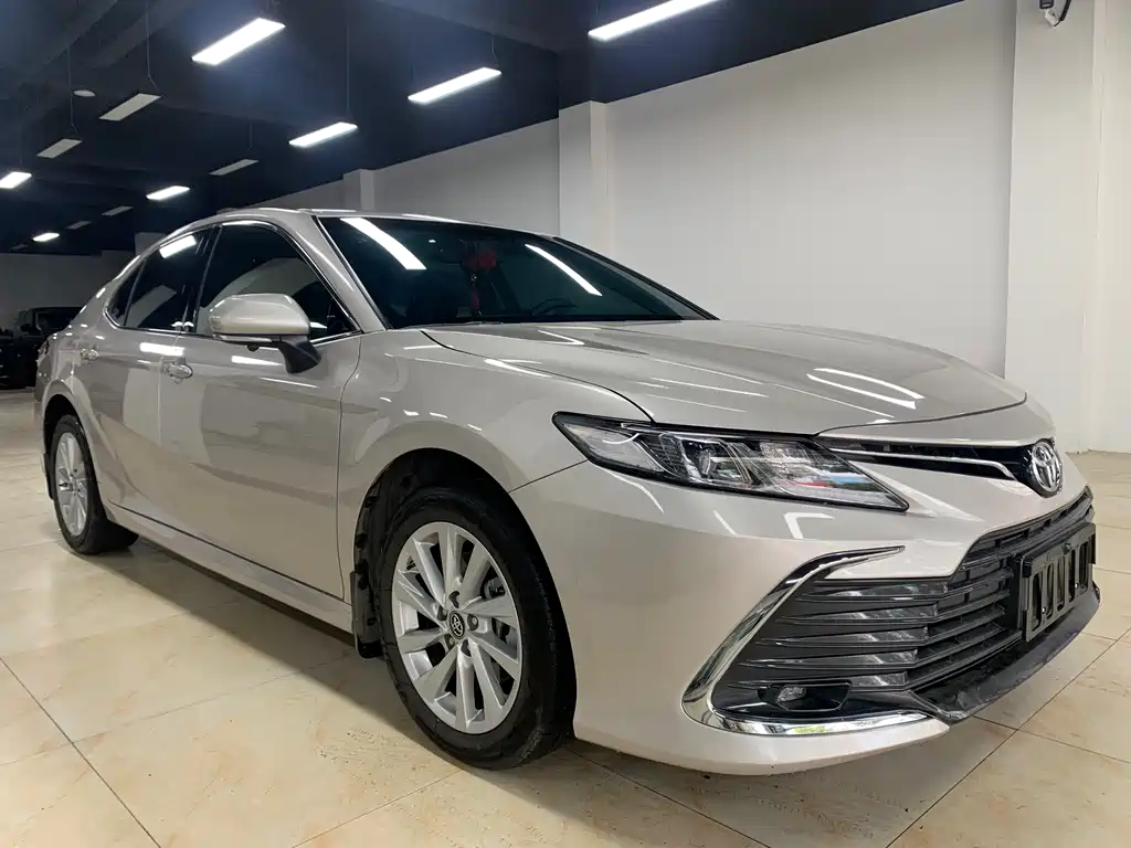 Toyota Toyota Camry 2023 2.0GVP Leading Edition 2023 - thumbnail 2