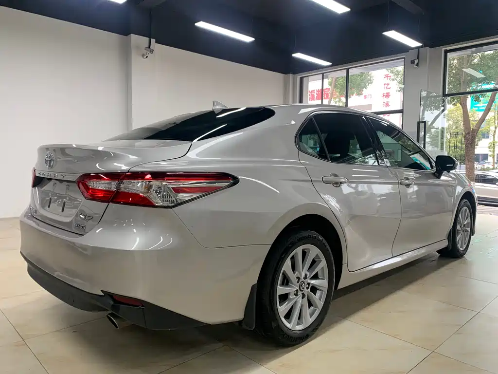 Toyota Toyota Camry 2023 2.0GVP Leading Edition 2023 - thumbnail 5