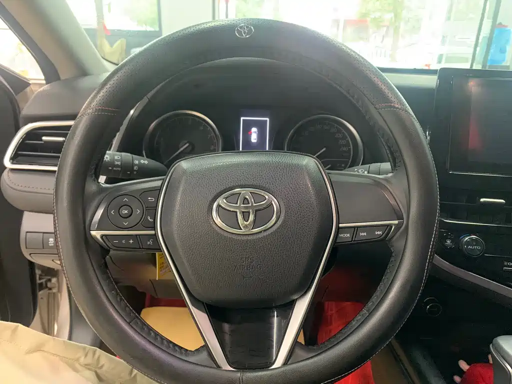 Toyota Toyota Camry 2023 2.0GVP Leading Edition 2023 - thumbnail 8