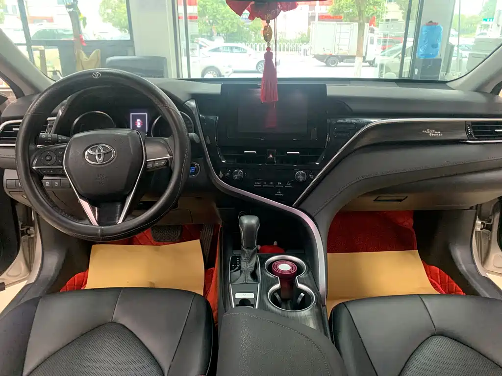 Toyota Toyota Camry 2023 2.0GVP Leading Edition 2023 - thumbnail 12