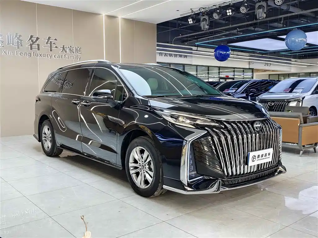 Toyota Toyota Sienna 2023 2.5L Hybrid Comfort Edition 2024 - thumbnail 3