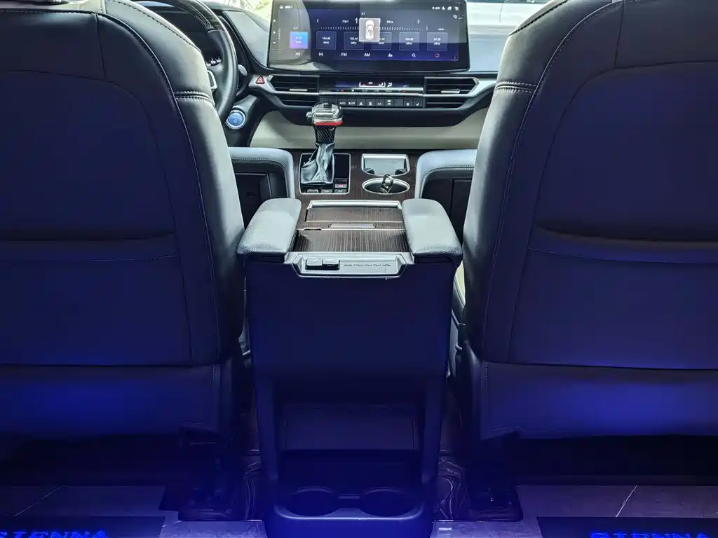 Toyota Toyota Sienna 2023 2.5L Hybrid Comfort Edition 2024 - thumbnail 12