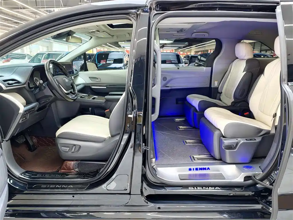Toyota Toyota Sienna 2023 2.5L Hybrid Comfort Edition 2024 - thumbnail 14