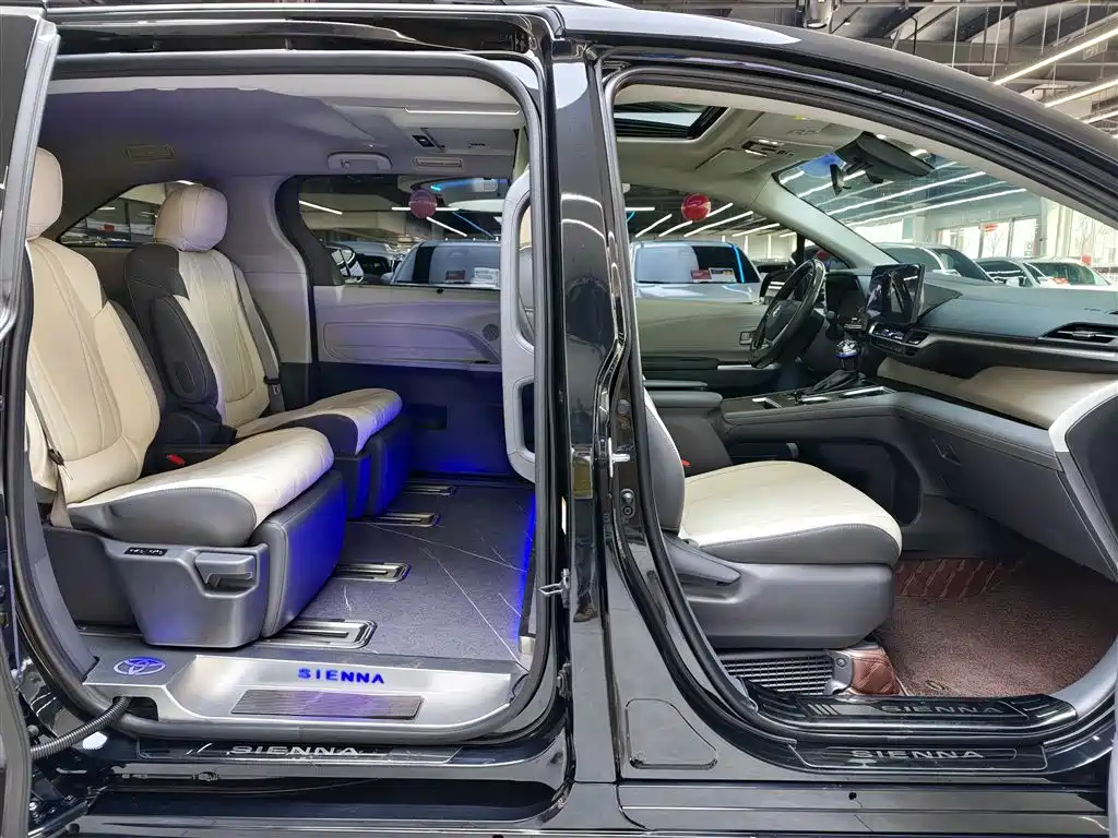 Toyota Toyota Sienna 2023 2.5L Hybrid Comfort Edition 2024 - thumbnail 15