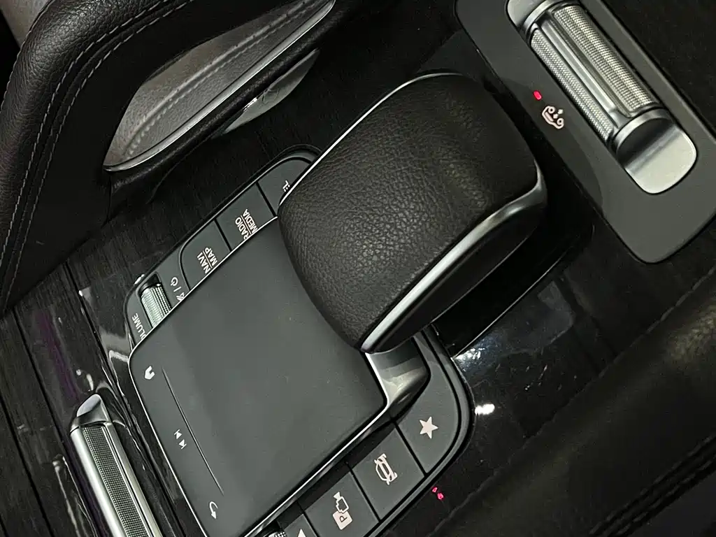 Mercedes-Benz Mercedes-Benz GLE 2020 Facelift GLE 350 4MATIC Fashion Edition 2020 - thumbnail 17