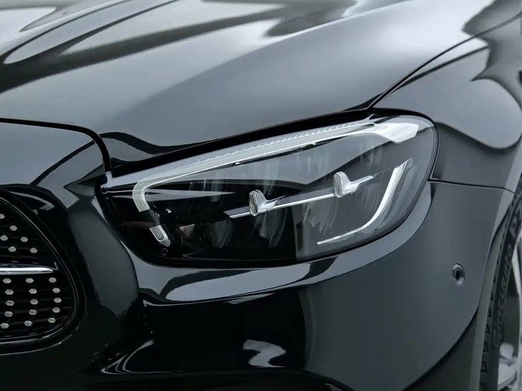 Mercedes-Benz Mercedes-Benz E-Class 2021 E 260 L Sport 2021 - thumbnail 5