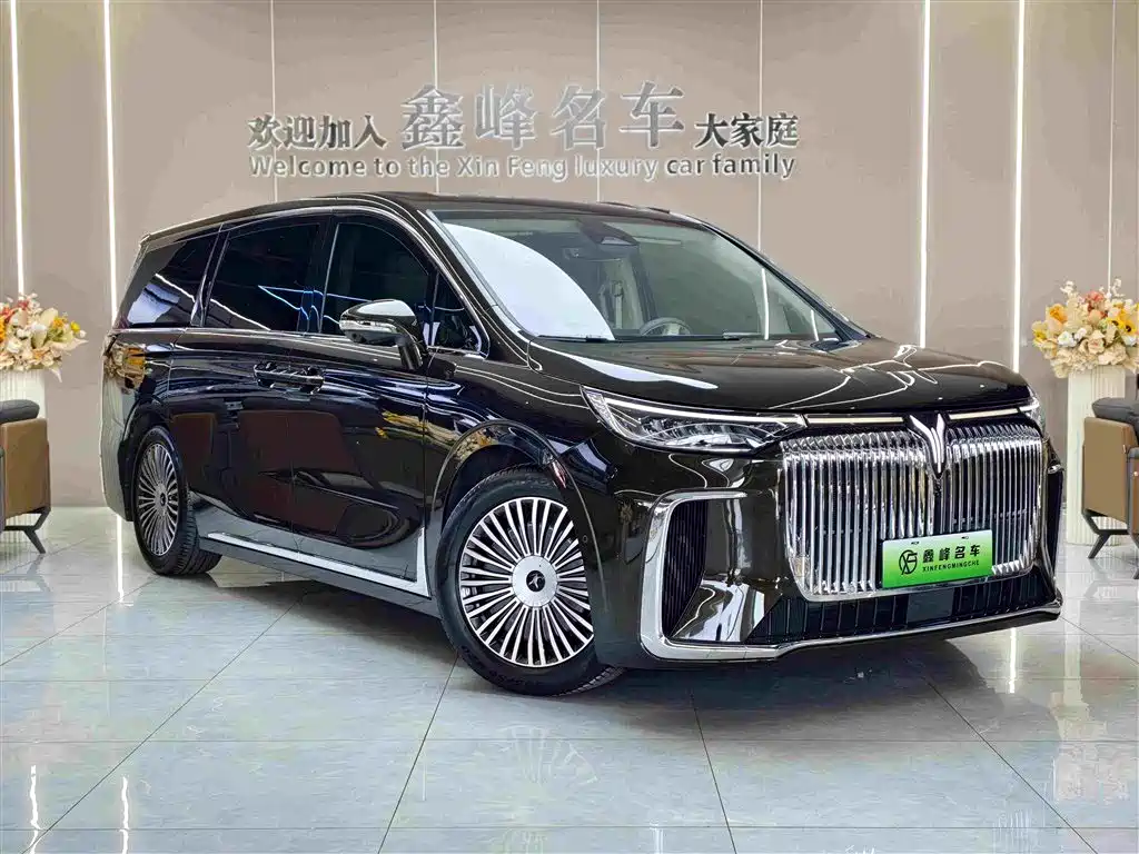 Lantu Automobile Lantu Dreamer 2025 PHEV AWD Flagship Kunpeng Edition 2026 - thumbnail 3