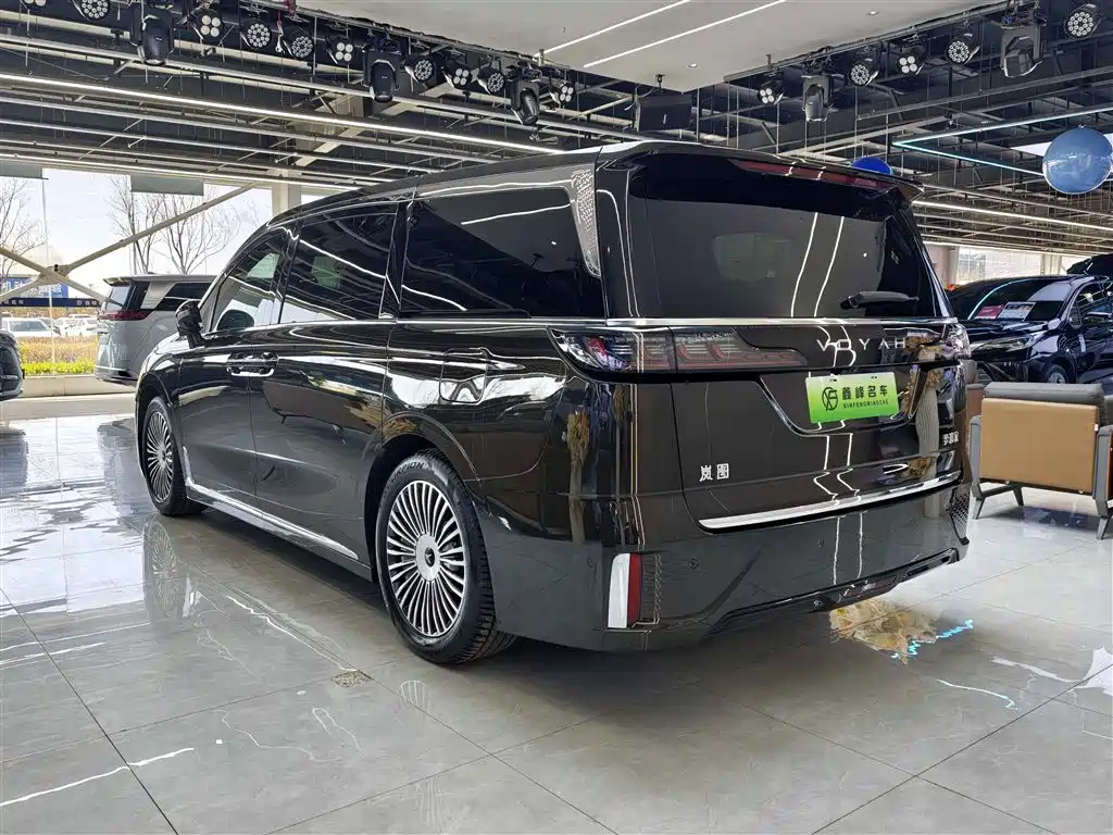 Lantu Automobile Lantu Dreamer 2025 PHEV AWD Flagship Kunpeng Edition 2026 - thumbnail 30