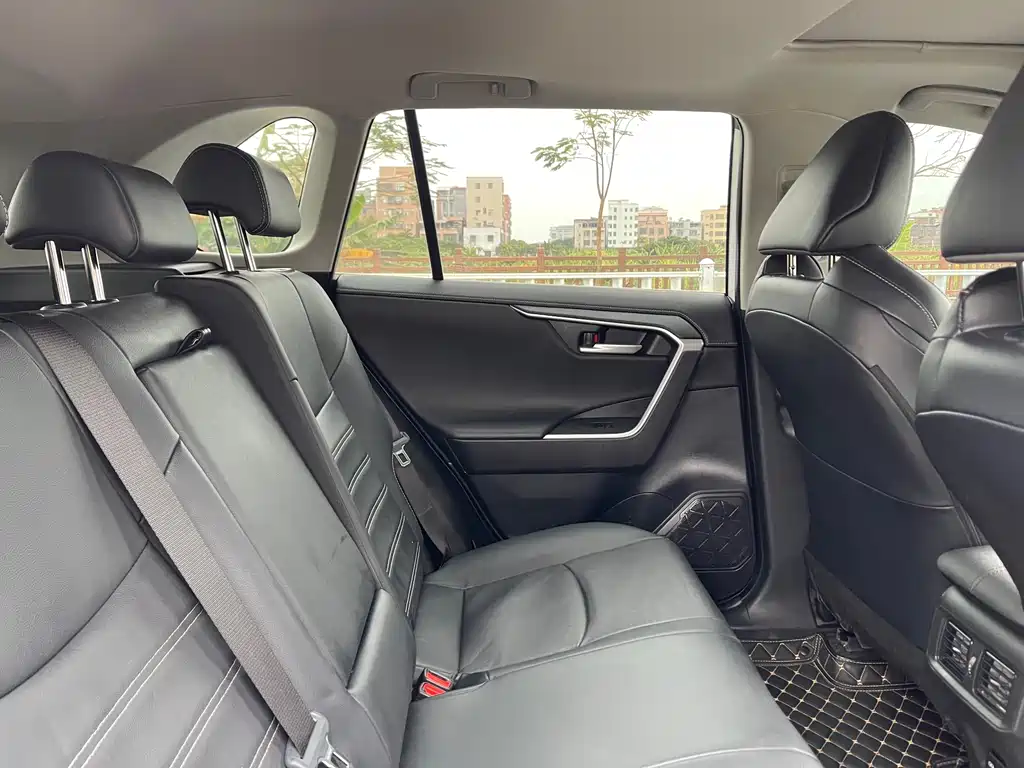 Toyota Venza 2023 2.0L CVT FWD City Edition 2023 - thumbnail 14