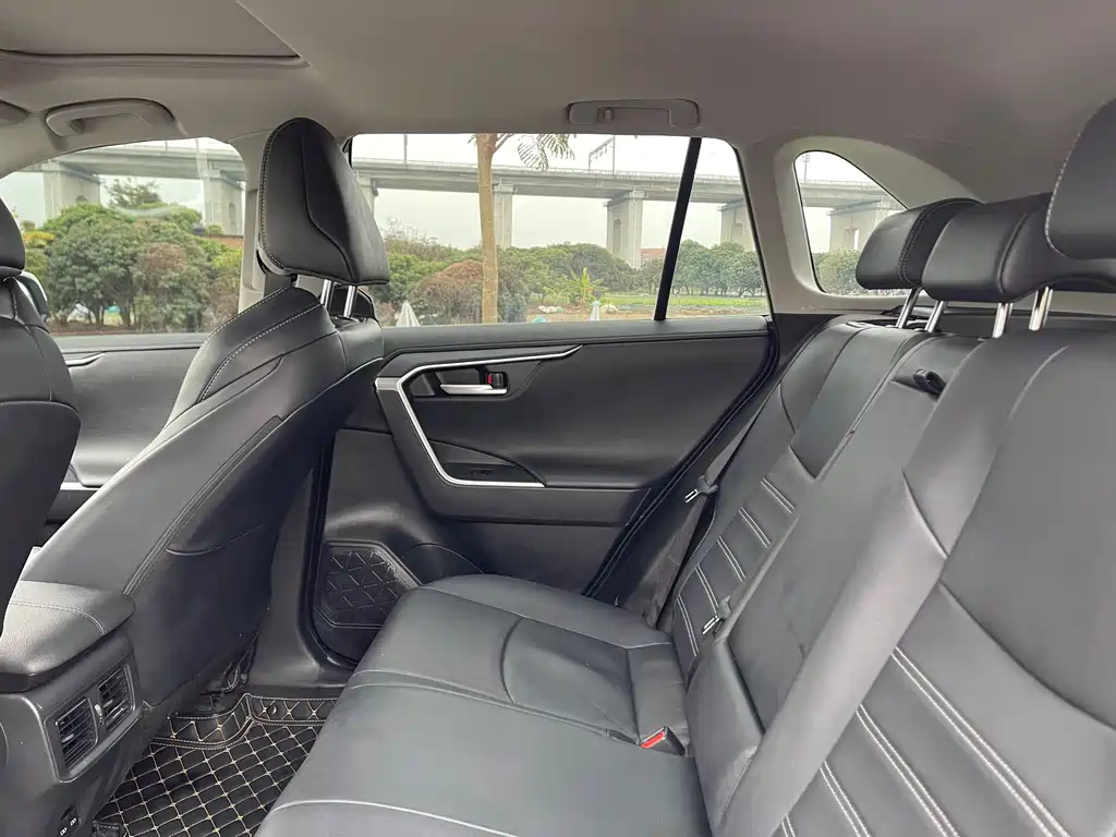 Toyota Venza 2023 2.0L CVT FWD City Edition 2023 - thumbnail 26