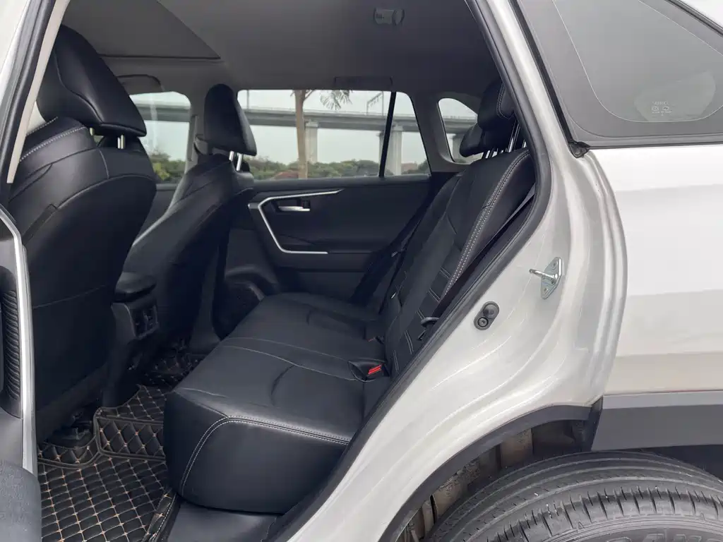 Toyota Venza 2023 2.0L CVT FWD City Edition 2023 - thumbnail 28