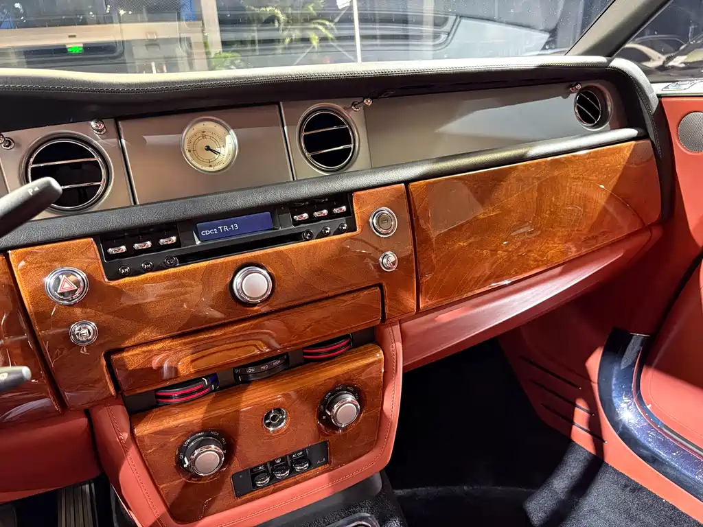 Rolls-Royce Phantom 2007 6.7L Soft Top Convertible 2009 - thumbnail 14