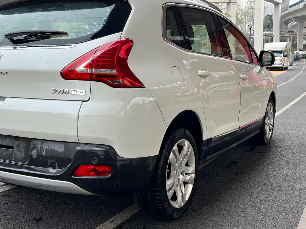 Peugeot Peugeot 3008 2013 1.6THP Automatic Premium Edition 2014 - thumbnail 7