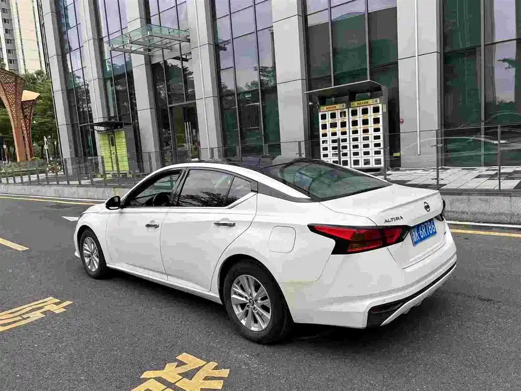 Nissan Nissan Teana 2020 Model Year Facelift 2.0L XL Comfort Edition 2020 - thumbnail 4
