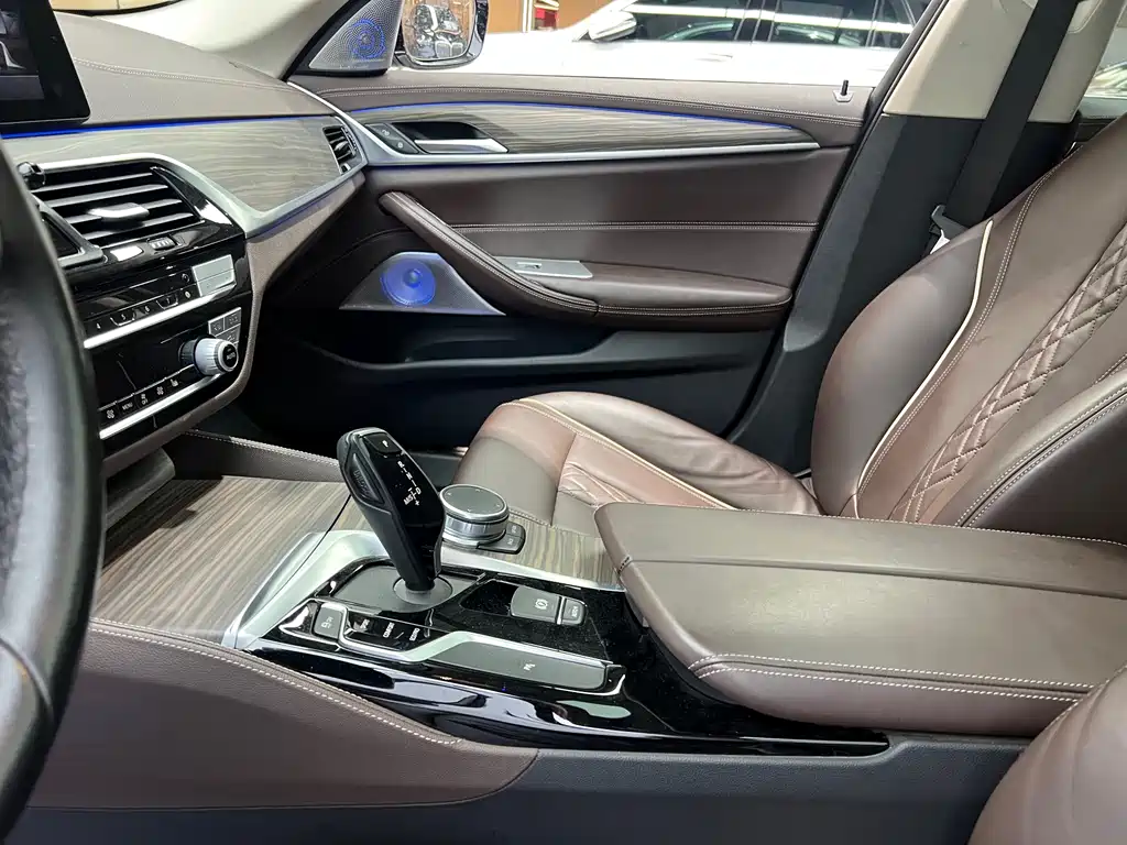 BMW BMW 5 Series 2020 530Li Luxury套装 2019 - thumbnail 8