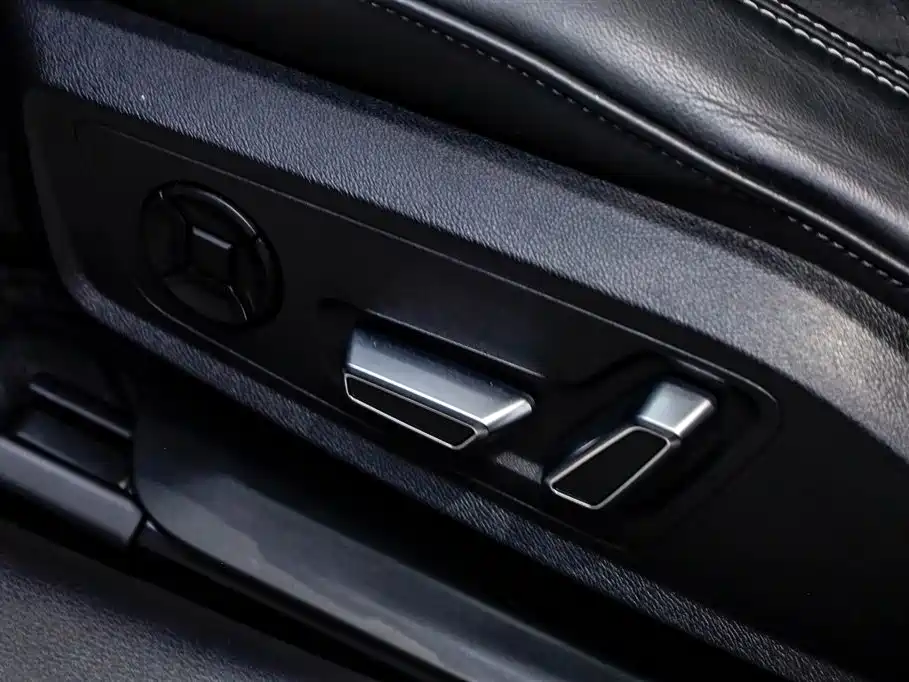 Audi Audi A6L 2024 55 TFSI quattro Premium Dynamic Model 2025 - thumbnail 13