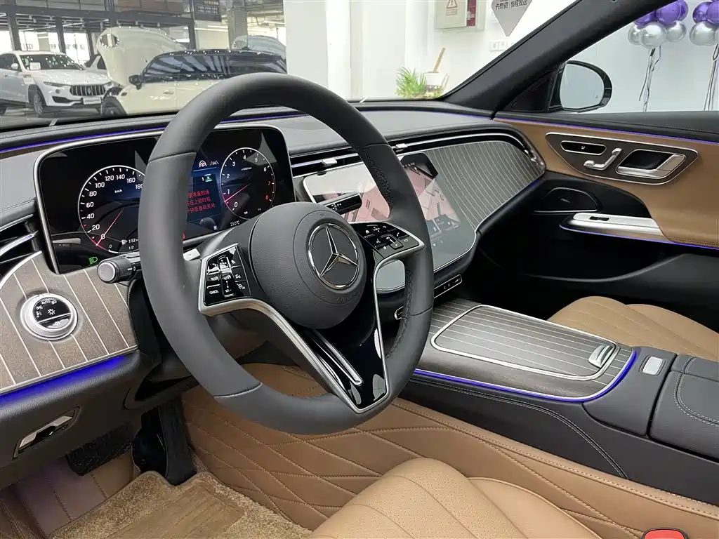 Mercedes-Benz Mercedes-Benz E-Class 2025 Model Year Facelift E 300 L Fashion Edition 2025 - thumbnail 13
