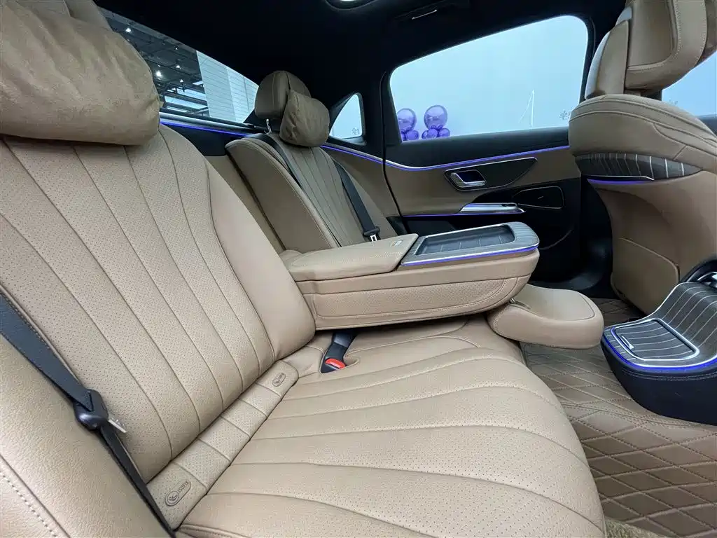 Mercedes-Benz Mercedes-Benz E-Class 2025 Model Year Facelift E 300 L Fashion Edition 2025 - thumbnail 24
