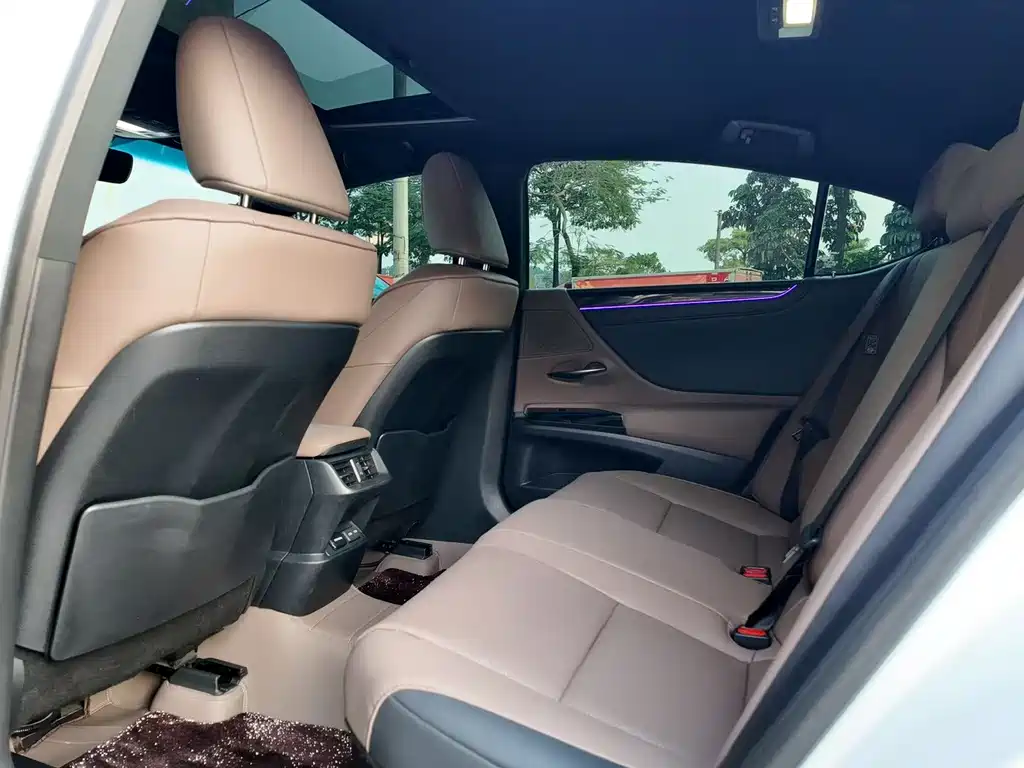 Lexus Lexus ES 2022 300h Premier Edition 2024 - thumbnail 8